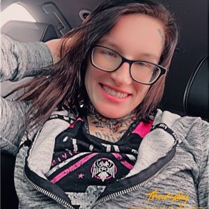 Meet your Posher, Celeste